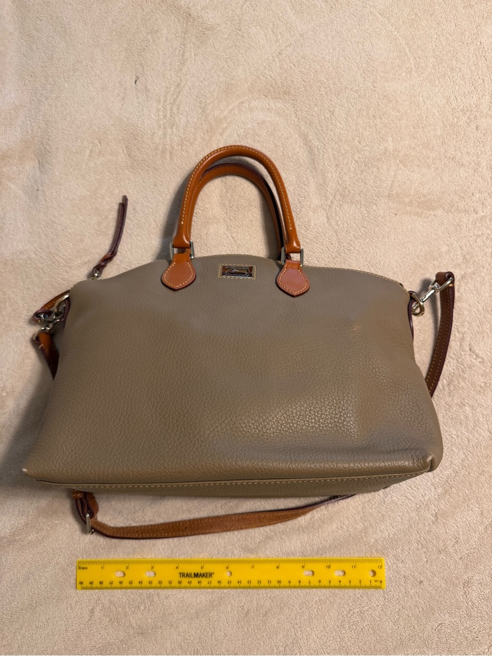 Dooney & Bourke Tote
